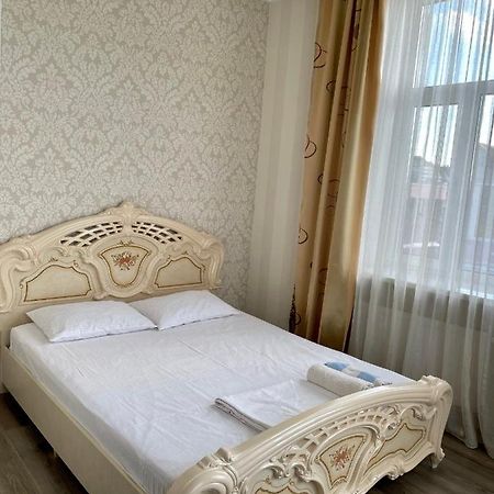 Apartment Studio -Біля Вокзалу-Недалеко Від Центру-Городоцька 151 Lviv Buitenkant foto