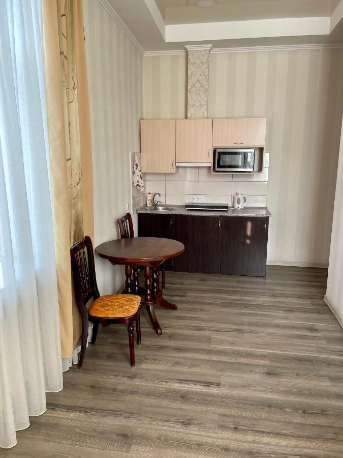 Apartment Studio -Біля Вокзалу-Недалеко Від Центру-Городоцька 151 Lviv Buitenkant foto